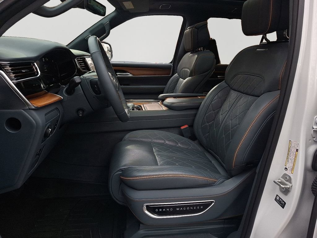 Used 2024 Jeep Grand Wagoneer Series III w/ Rear Seat Video Group 1 image 15