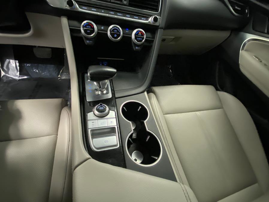 Used 2019 Genesis G70 2.0T Advanced image 28