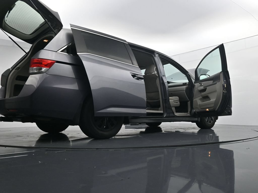 Used 2016 Honda Odyssey LX image 29
