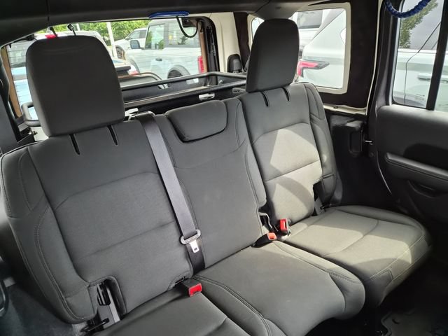 Used 2020 Jeep Wrangler Unlimited Sahara w/ Uconnect 4C Nav & Sound Group AWD/4WD image 44