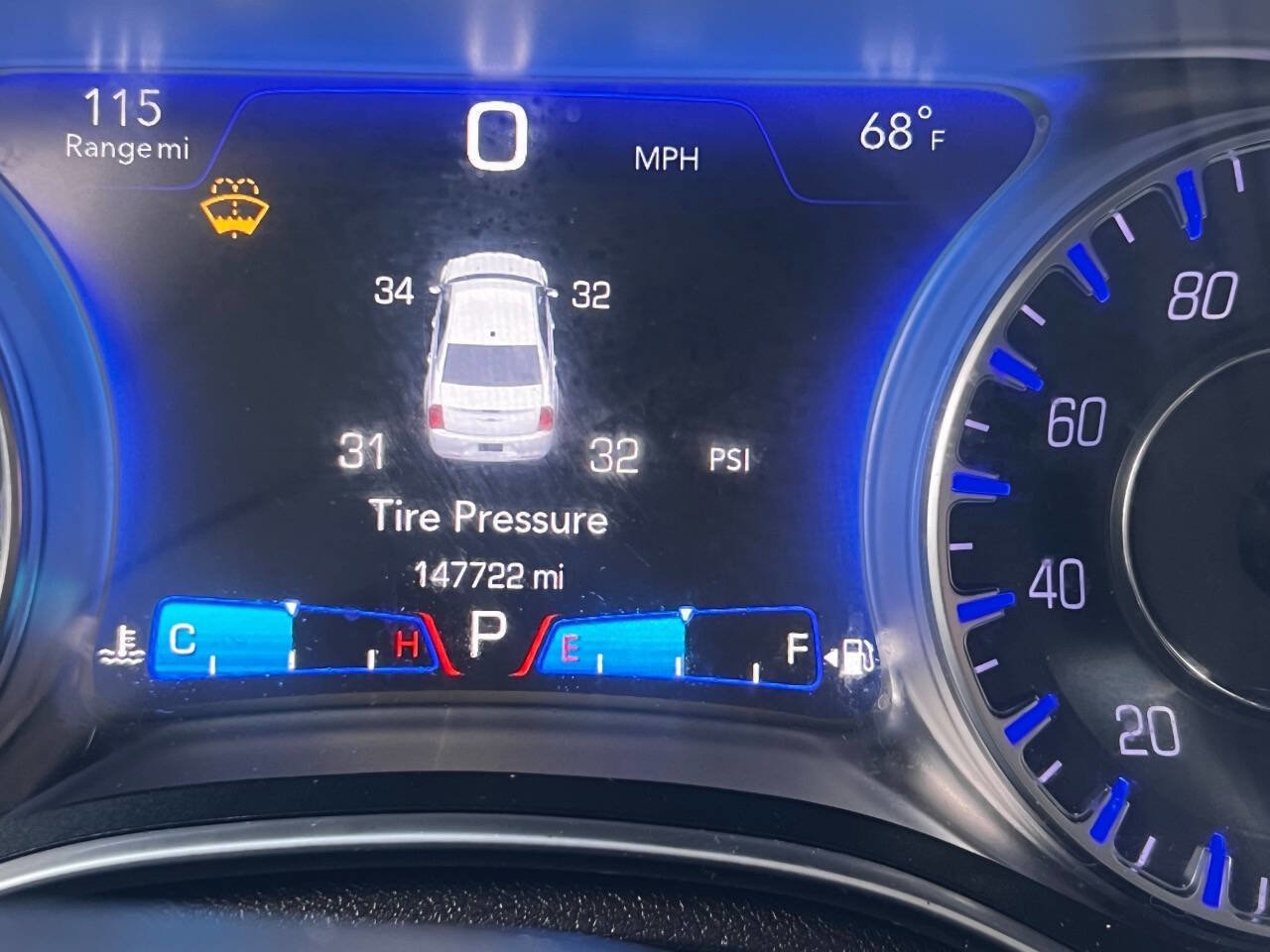 Used 2016 Chrysler 300 C image 19