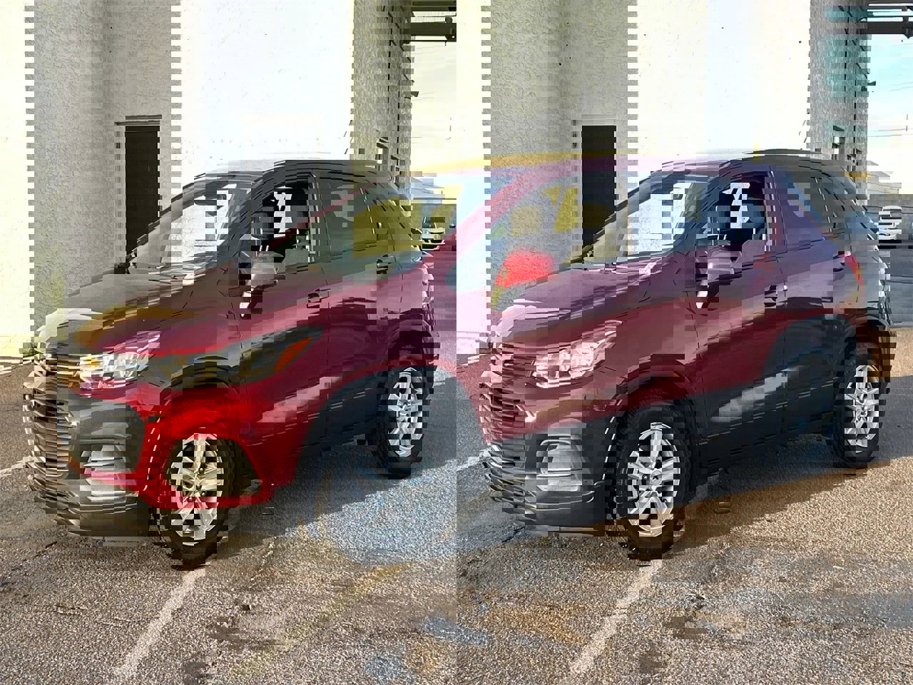 Used 2021 Chevrolet Trax LS w/ Tint and Cruise Package image 3