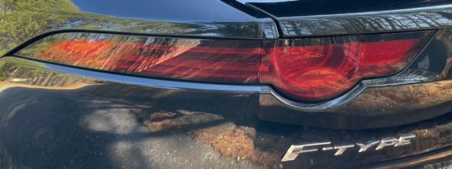 Used 2019 Jaguar F-TYPE Convertible AWD image 12