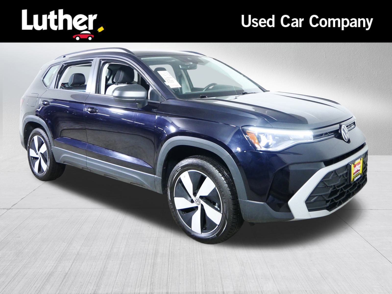 Used 2025 Volkswagen Taos S AWD/4WD image 1