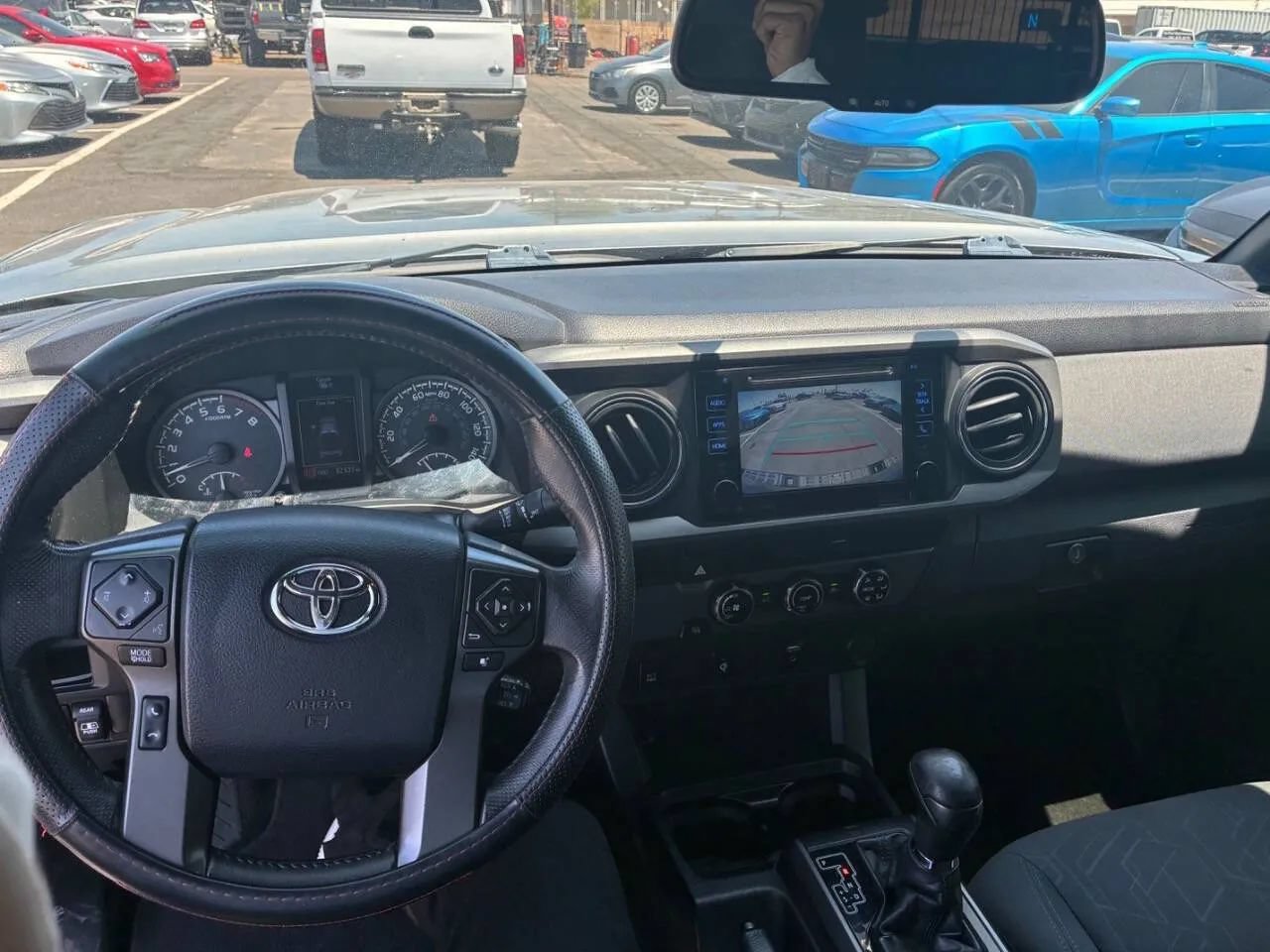 Used 2017 Toyota Tacoma TRD Off-Road w/ Tow Package RWD image 17