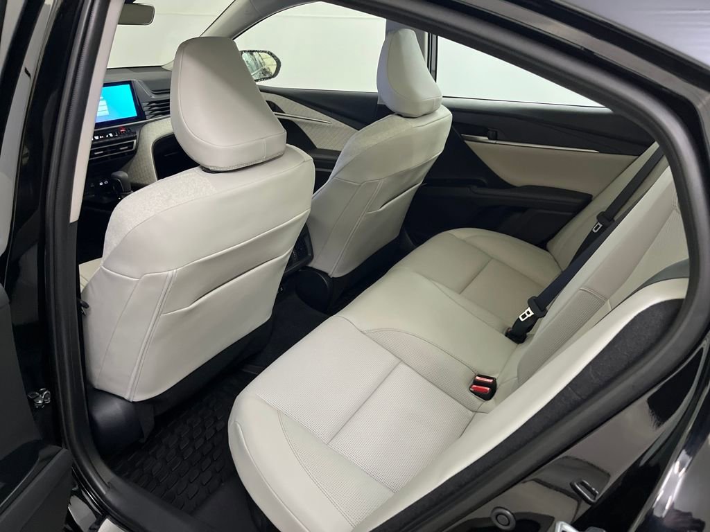 Used 2026 Toyota Camry XLE w/ Premium Plus Package image 25