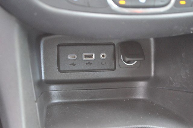 Used 2024 Chevrolet Equinox LT image 29