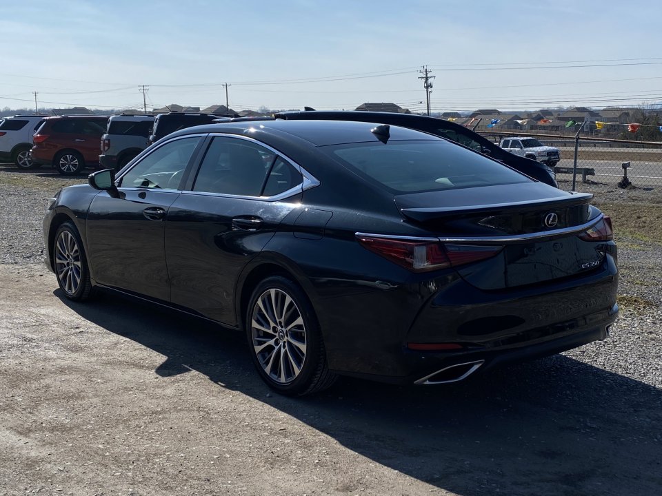 Used 2023 Lexus ES 350 w/ Premium Package image 7
