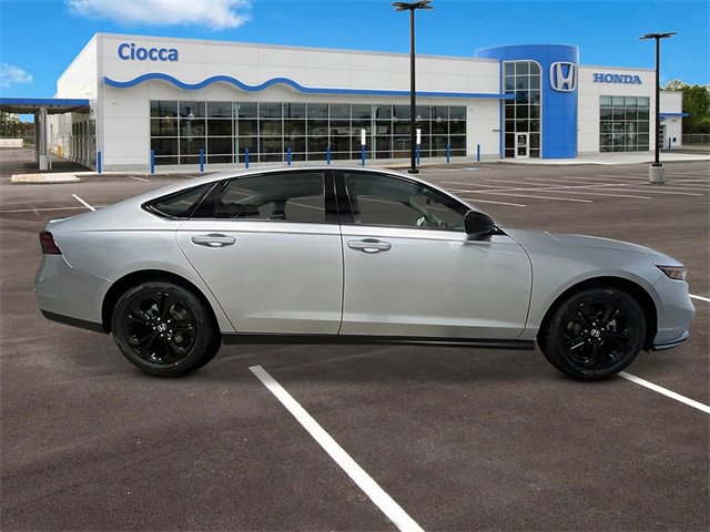 New 2025 Honda Accord SE image 7