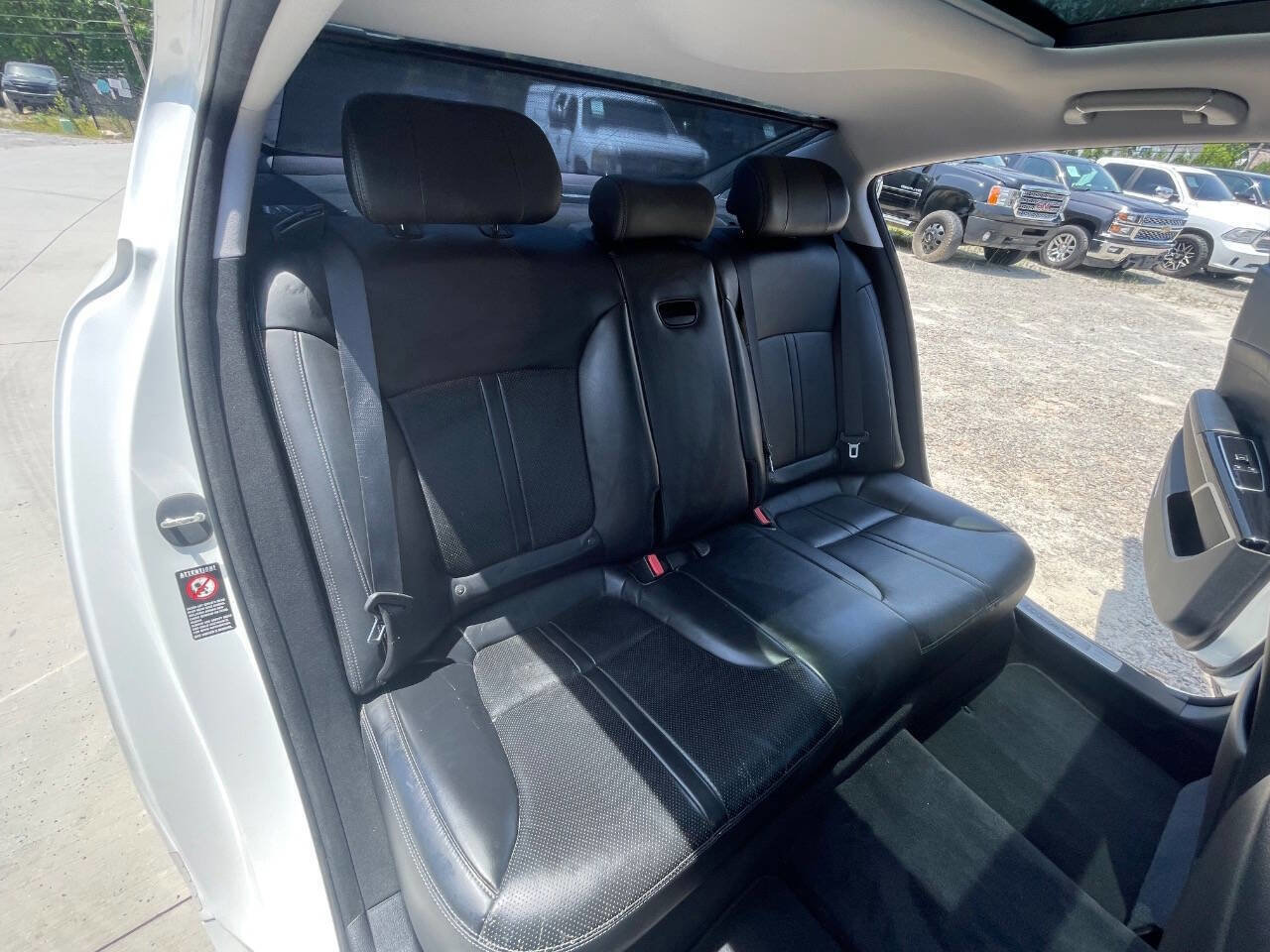 Used 2016 Kia K900 Luxury RWD image 65