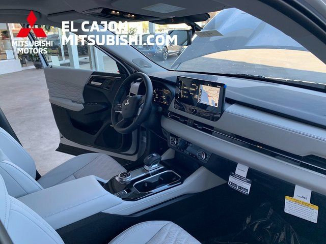 New 2026 Mitsubishi Outlander SEL FWD image 25