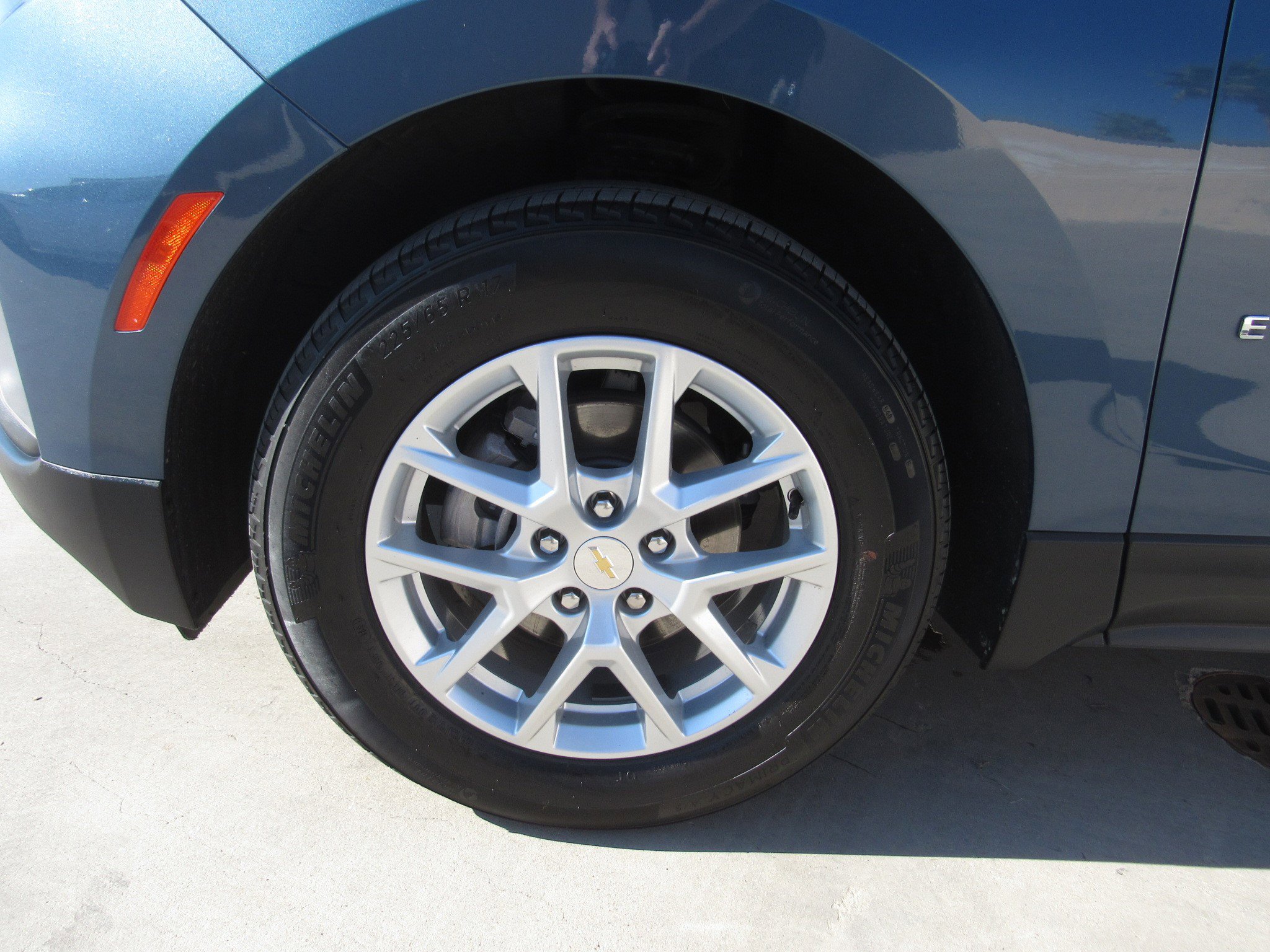 Used 2024 Chevrolet Equinox LT image 4