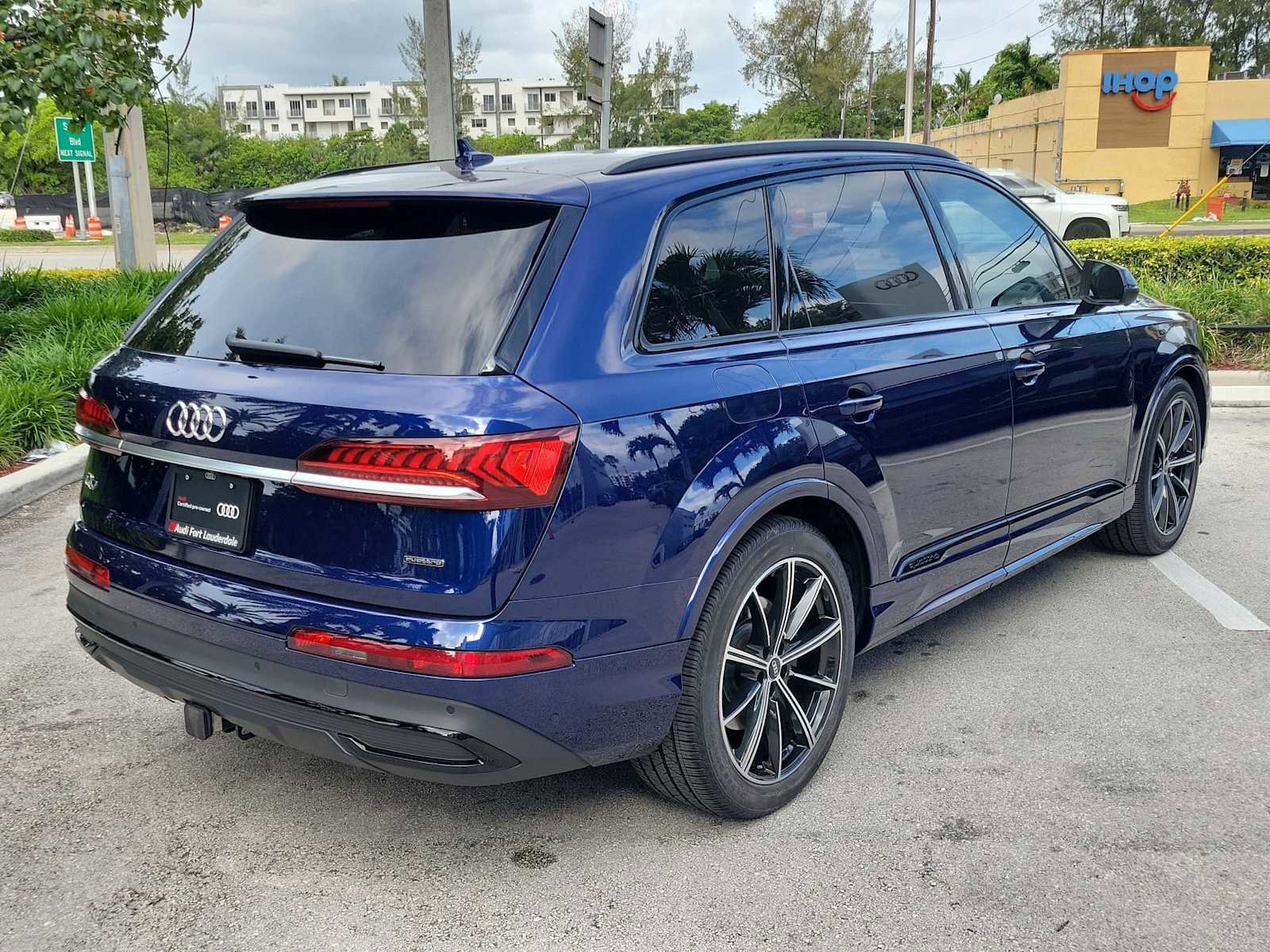 Used 2021 Audi Q7 3.0T Prestige w/ Prestige Package AWD/4WD image 6