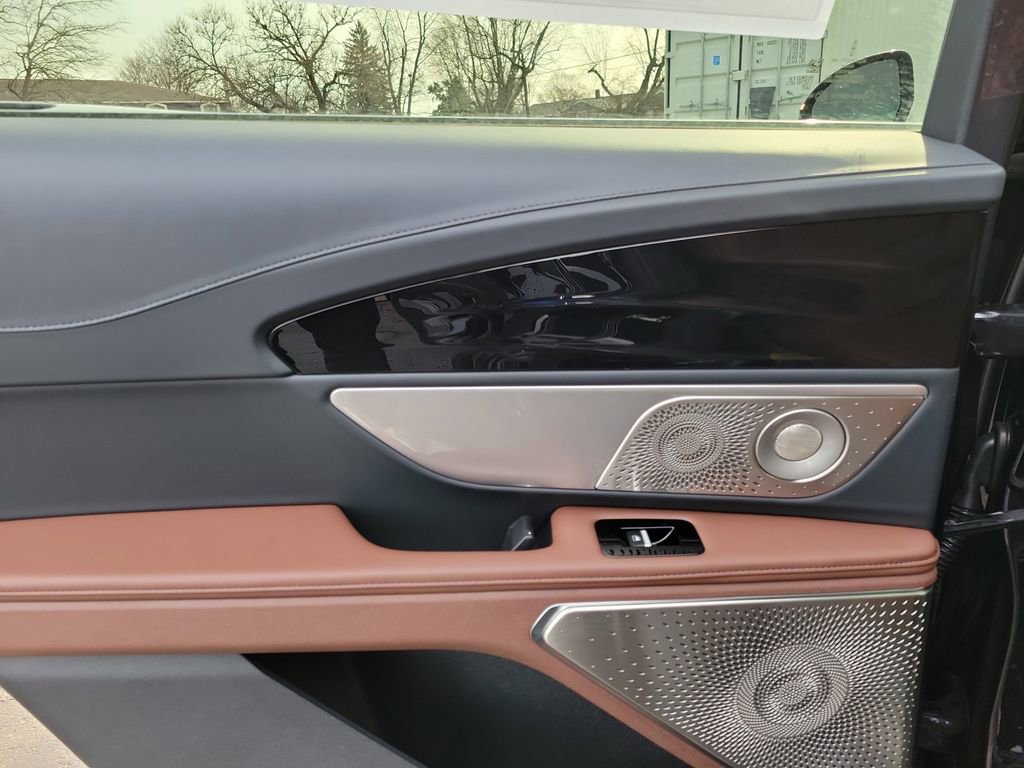 New 2026 Lincoln Nautilus Reserve AWD/4WD image 14