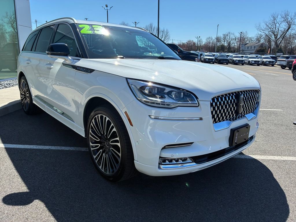 Used 2023 Lincoln Aviator Black Label w/ Dynamic Handling Package image 8