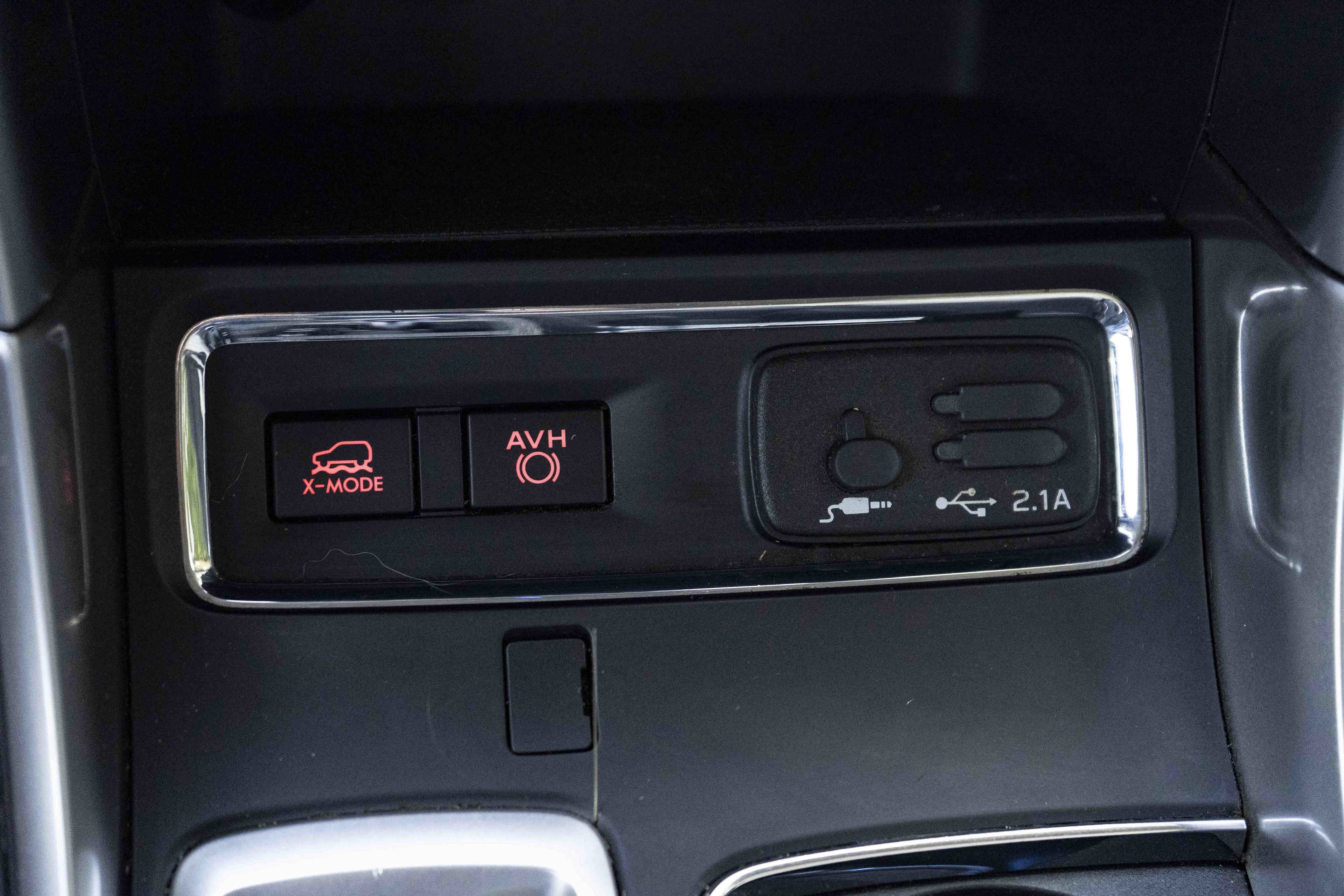 Used 2019 Subaru Ascent Limited AWD/4WD image 32
