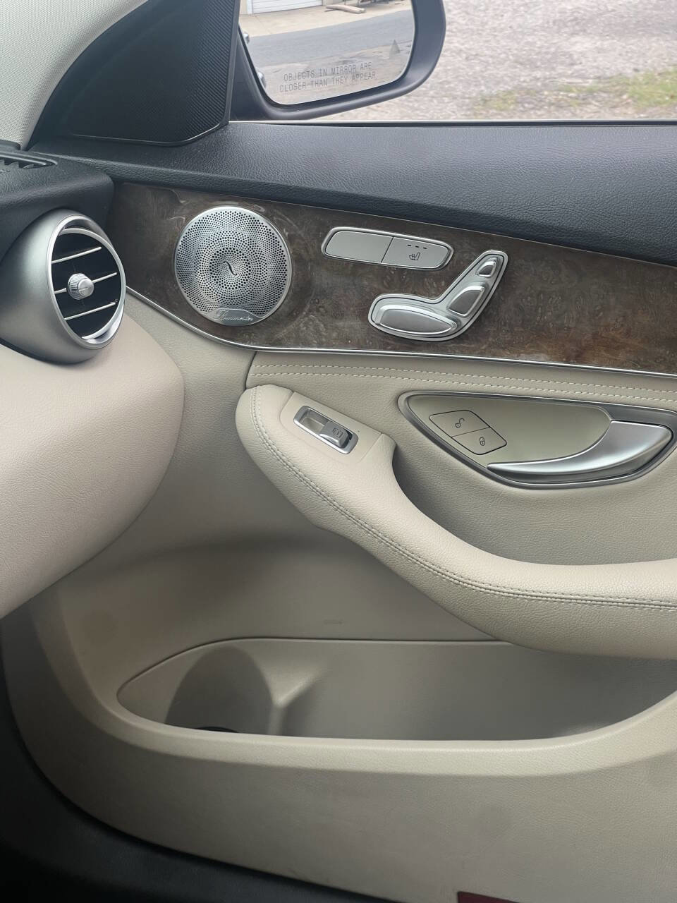 Used 2015 Mercedes-Benz C 300 4MATIC Sedan image 20