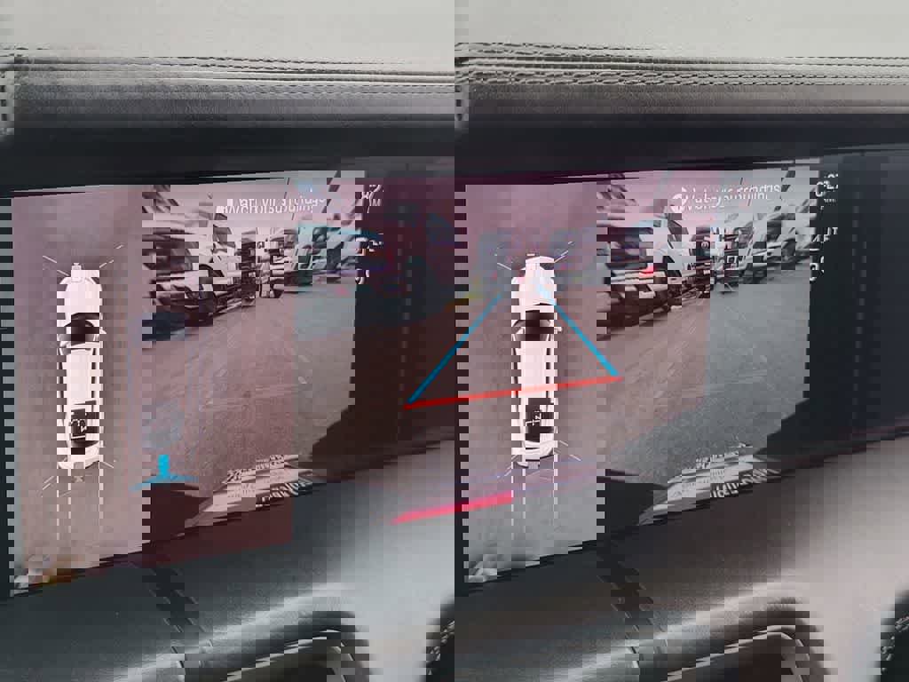 Used 2021 Porsche Taycan Turbo image 26