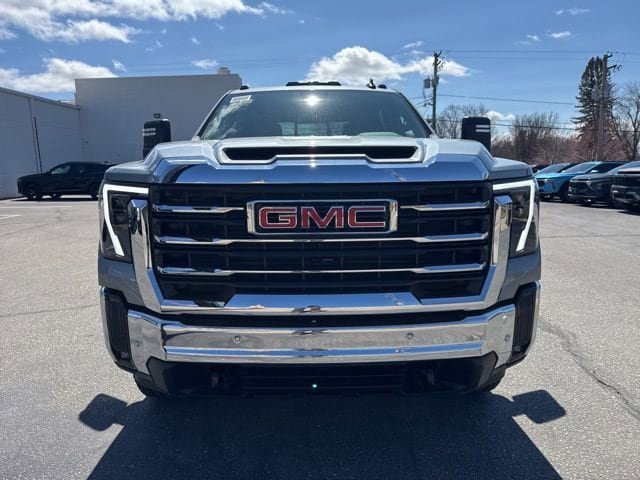 New 2026 GMC Sierra 2500 SLE w/ SLE Value Package; image 8