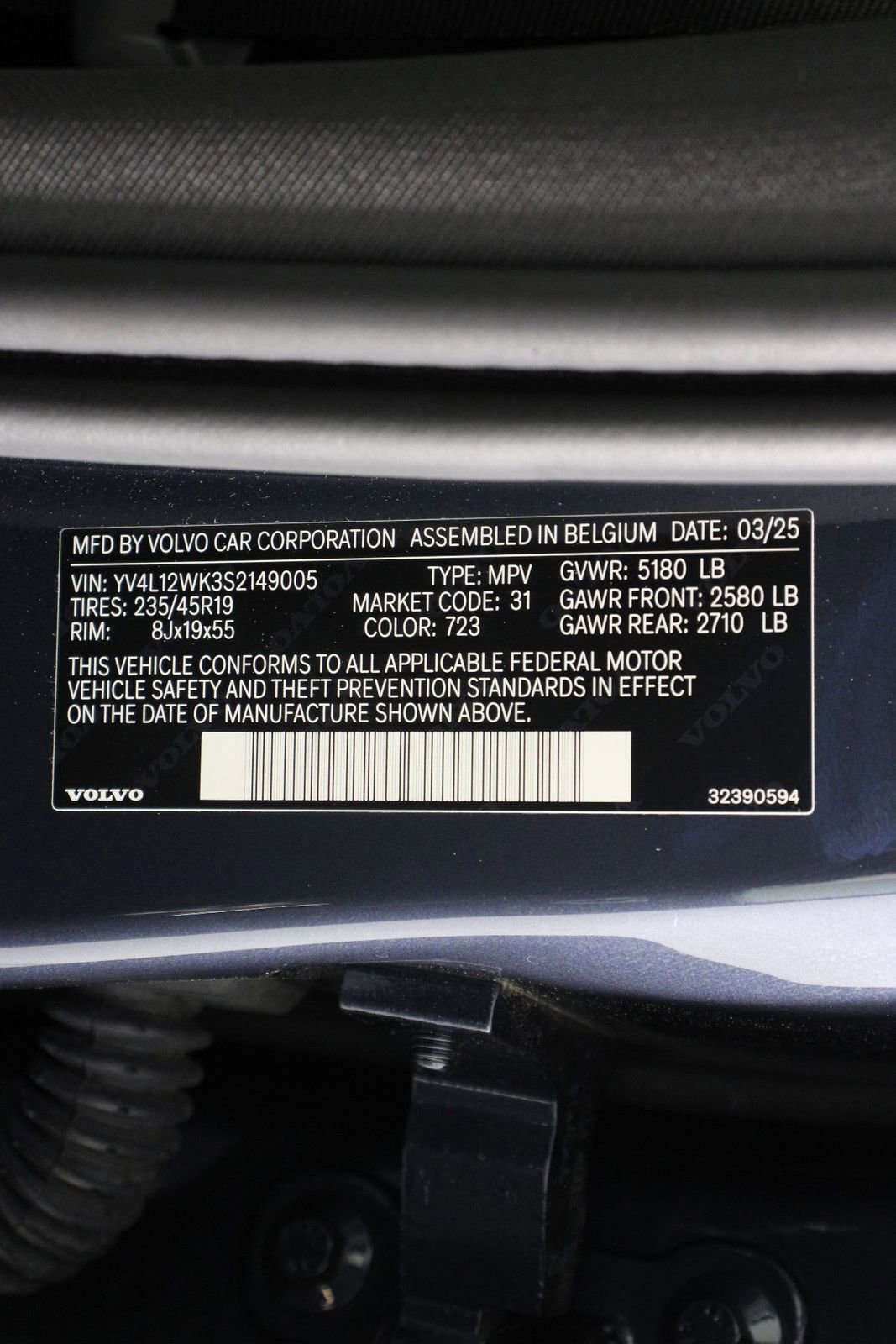 Certified 2025 Volvo V60 B5 Cross Country Plus image 16