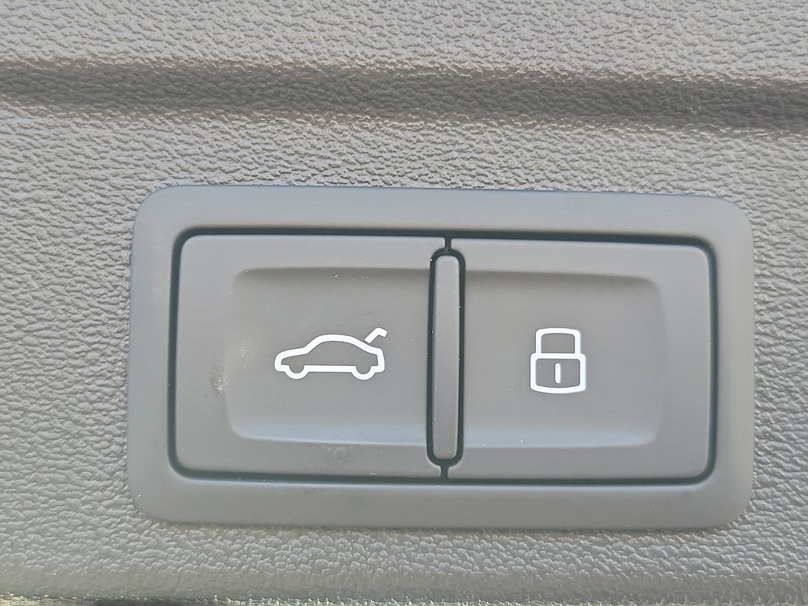 New 2025 Audi A5 2.0T Premium Plus AWD/4WD image 10