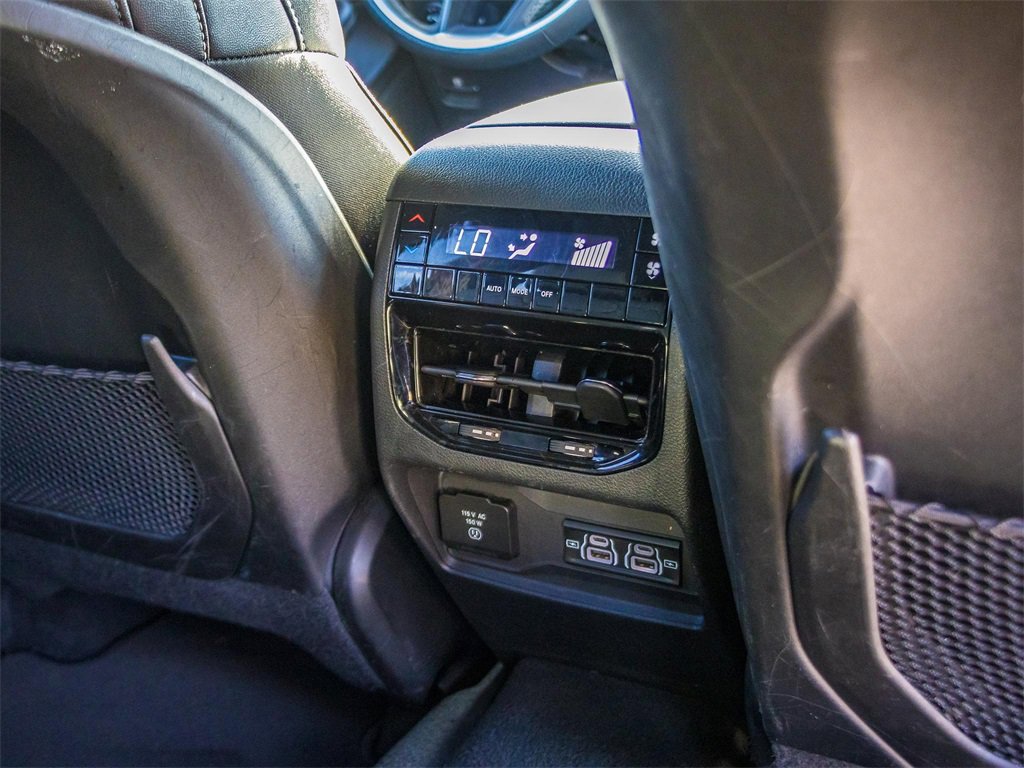 Used 2024 Jeep Grand Cherokee L Laredo image 19