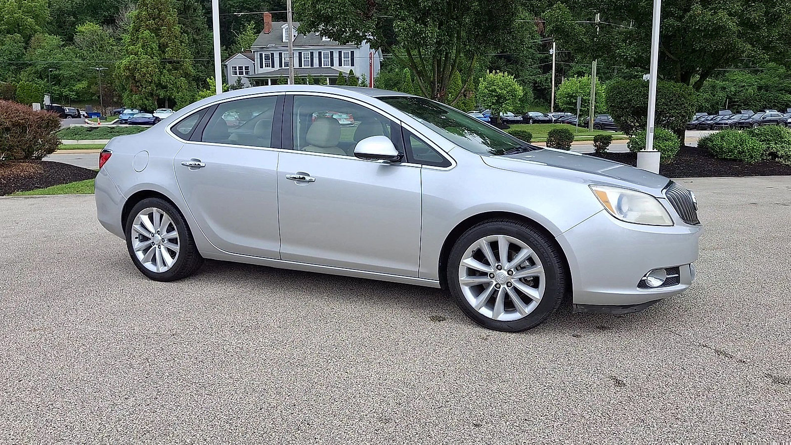 Used 2015 Buick Verano Leather FWD image 2