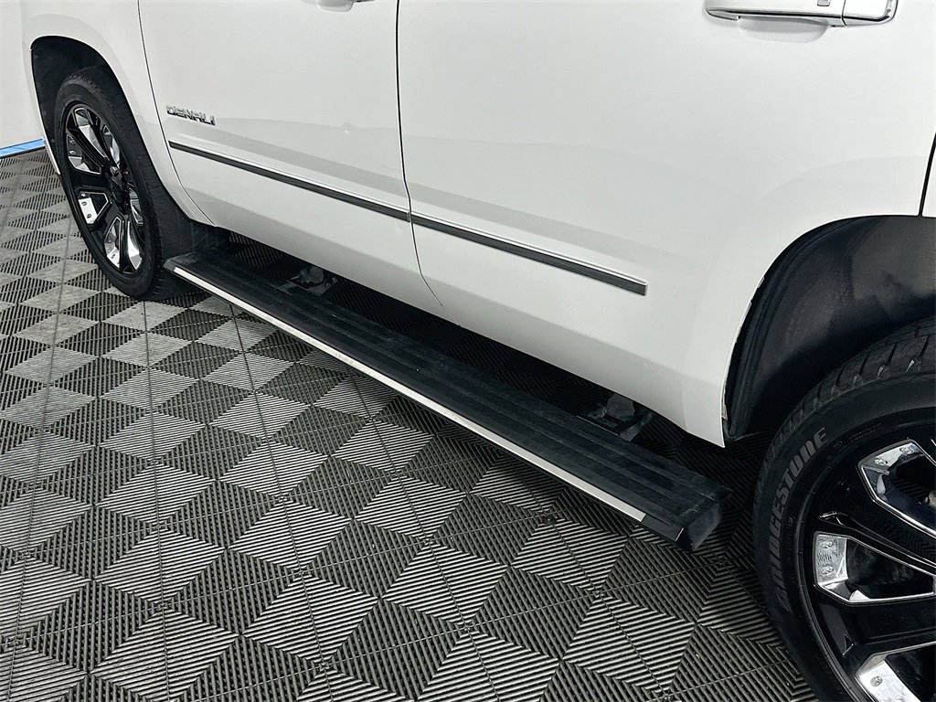 Used 2020 GMC Yukon Denali w/ Open Road Package image 39