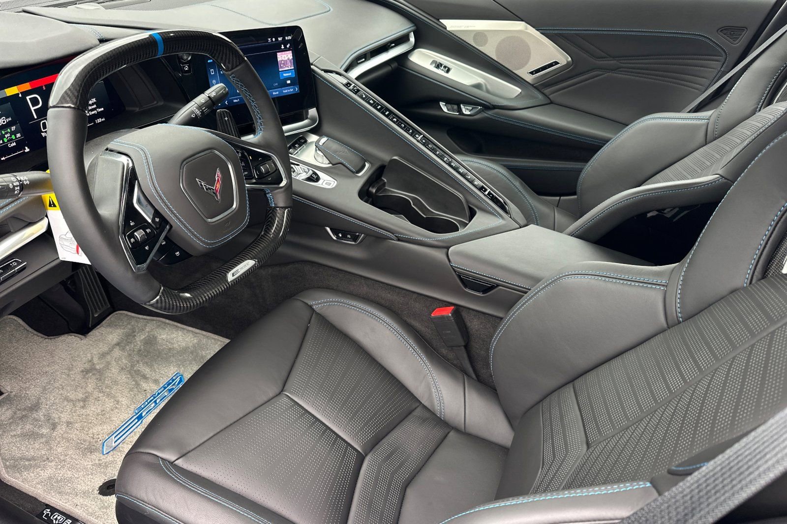 Used 2025 Chevrolet Corvette E-Ray AWD/4WD image 10