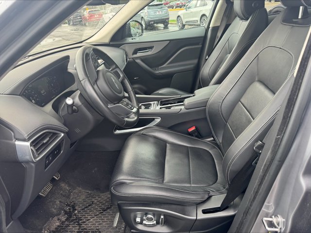 Used 2020 Jaguar F-PACE Checkered Flag image 6