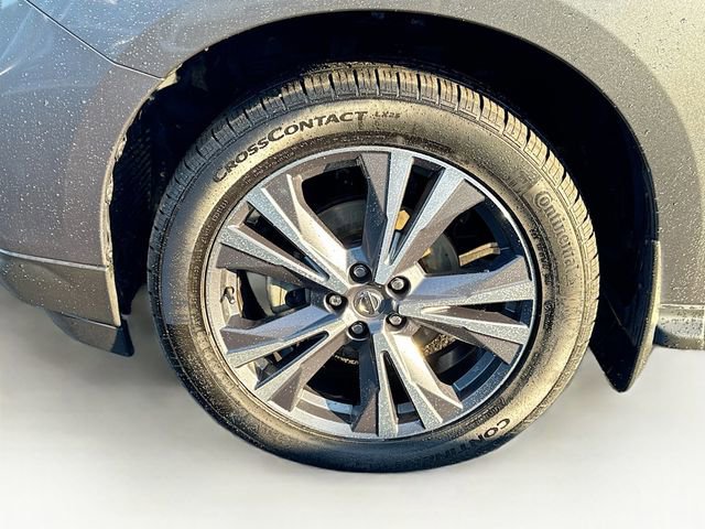 Used 2020 Nissan Pathfinder Platinum image 35
