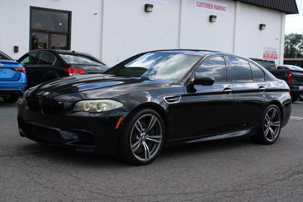 Used 2013 BMW M5 RWD image 3