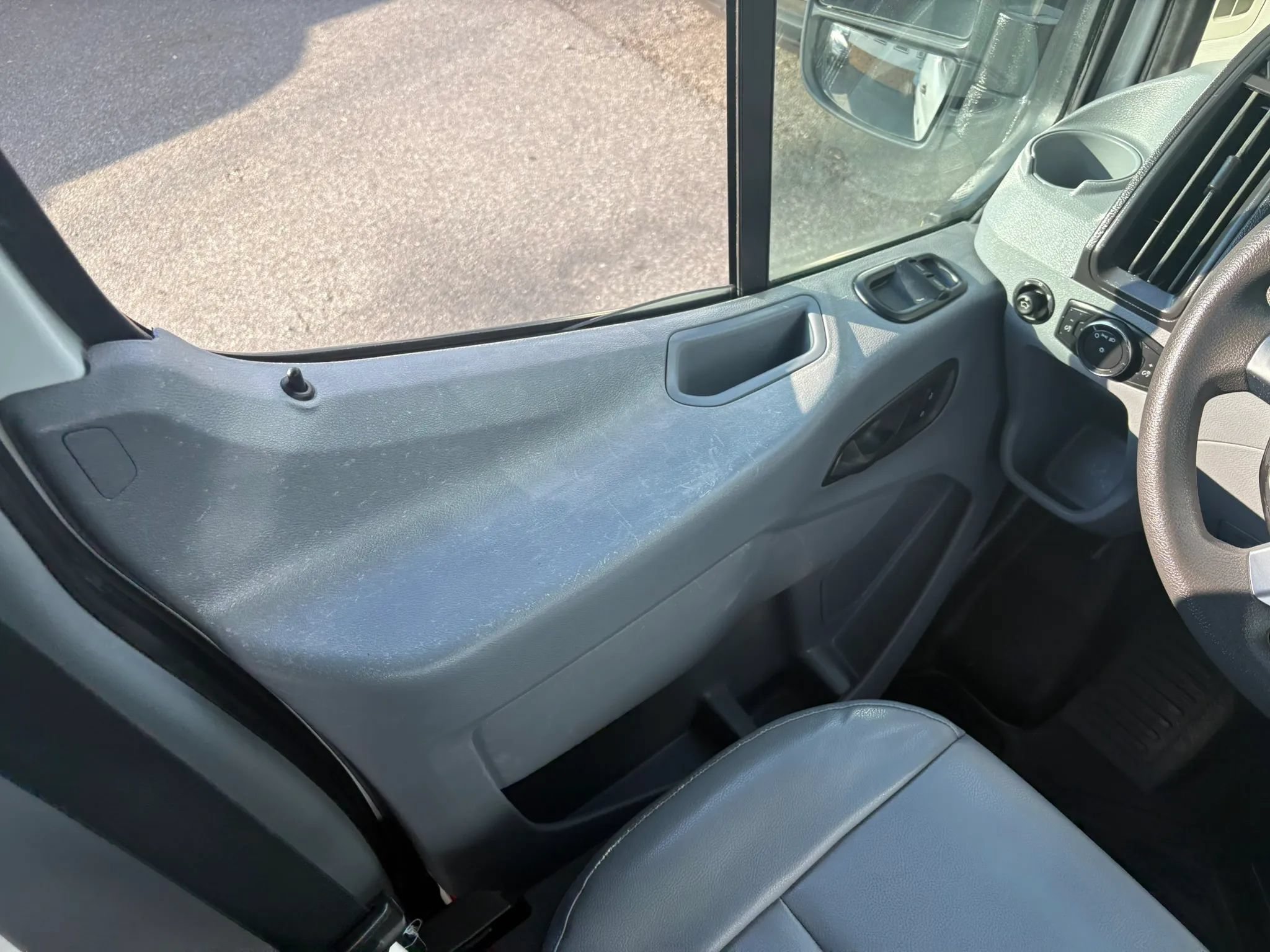 Used 2018 Ford Transit 350 148 High Roof RWD image 28