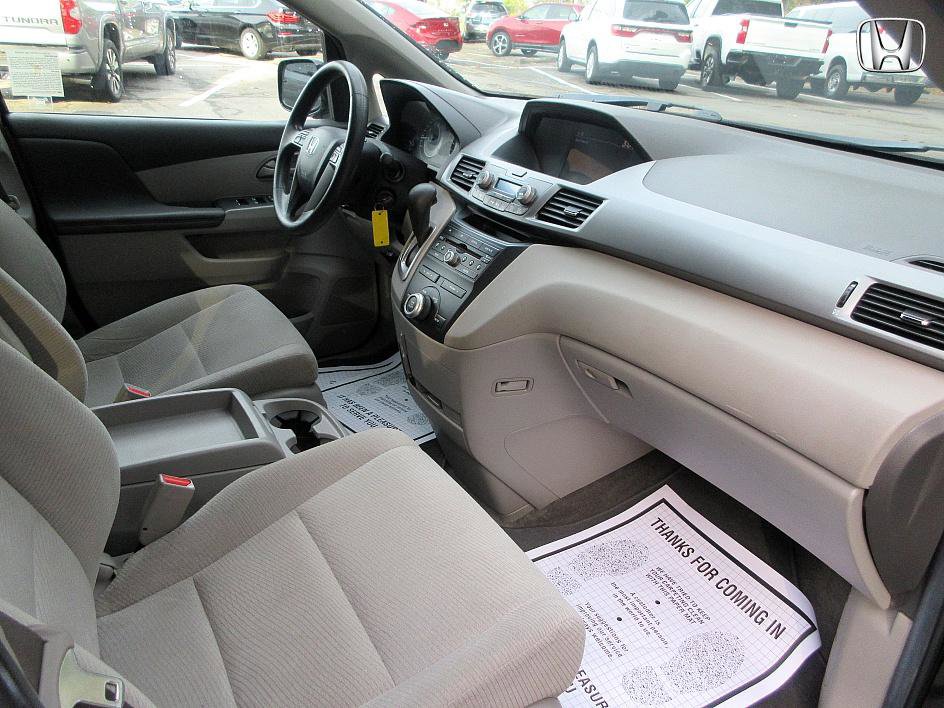 Used 2012 Honda Odyssey EX image 19