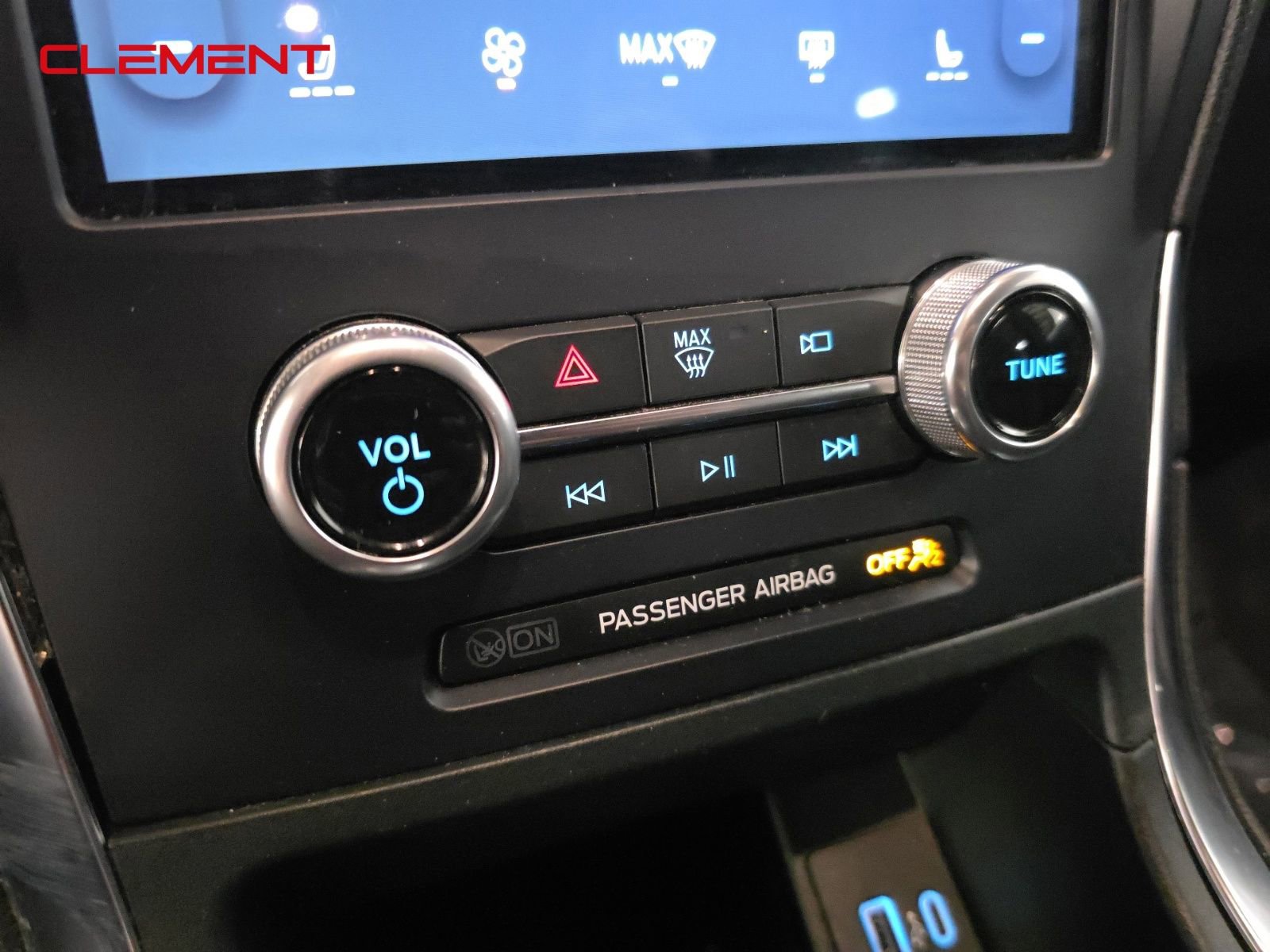 Used 2022 Ford Edge ST image 18