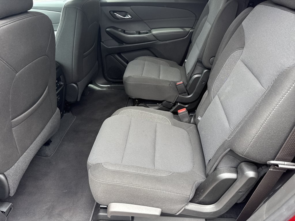 Used 2023 Chevrolet Traverse LT FWD image 21