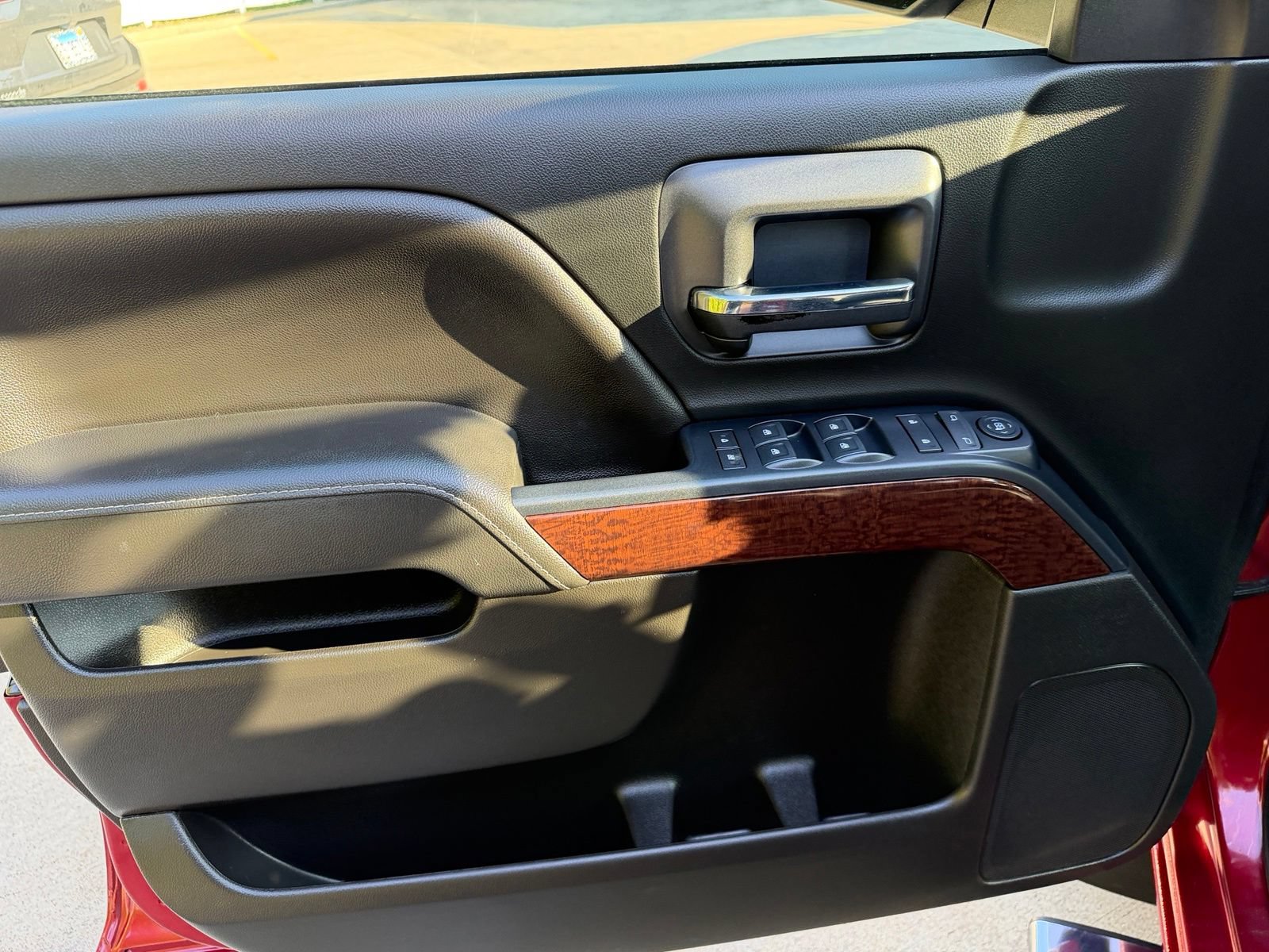 Used 2018 GMC Sierra 1500 SLE w/ SLE Value Package AWD/4WD image 9