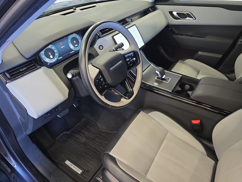 Used 2025 Land Rover Range Rover Velar Dynamic SE AWD/4WD image 19