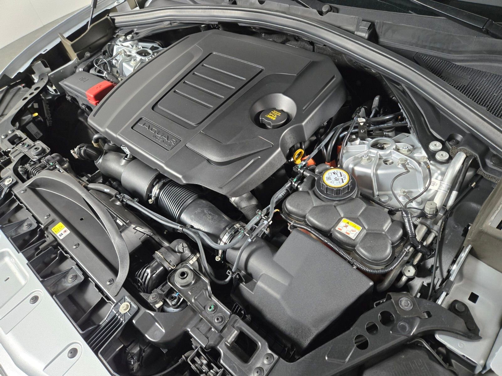 Used 2023 Jaguar F-PACE S image 20