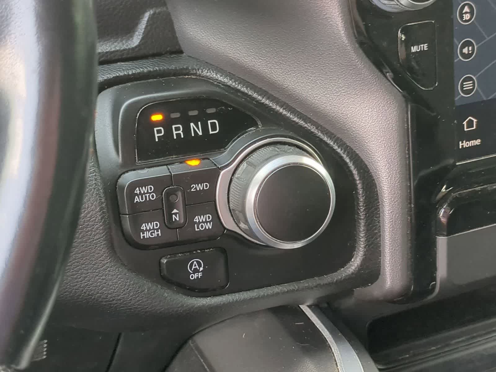 Used 2023 RAM 1500 Big Horn AWD/4WD image 30