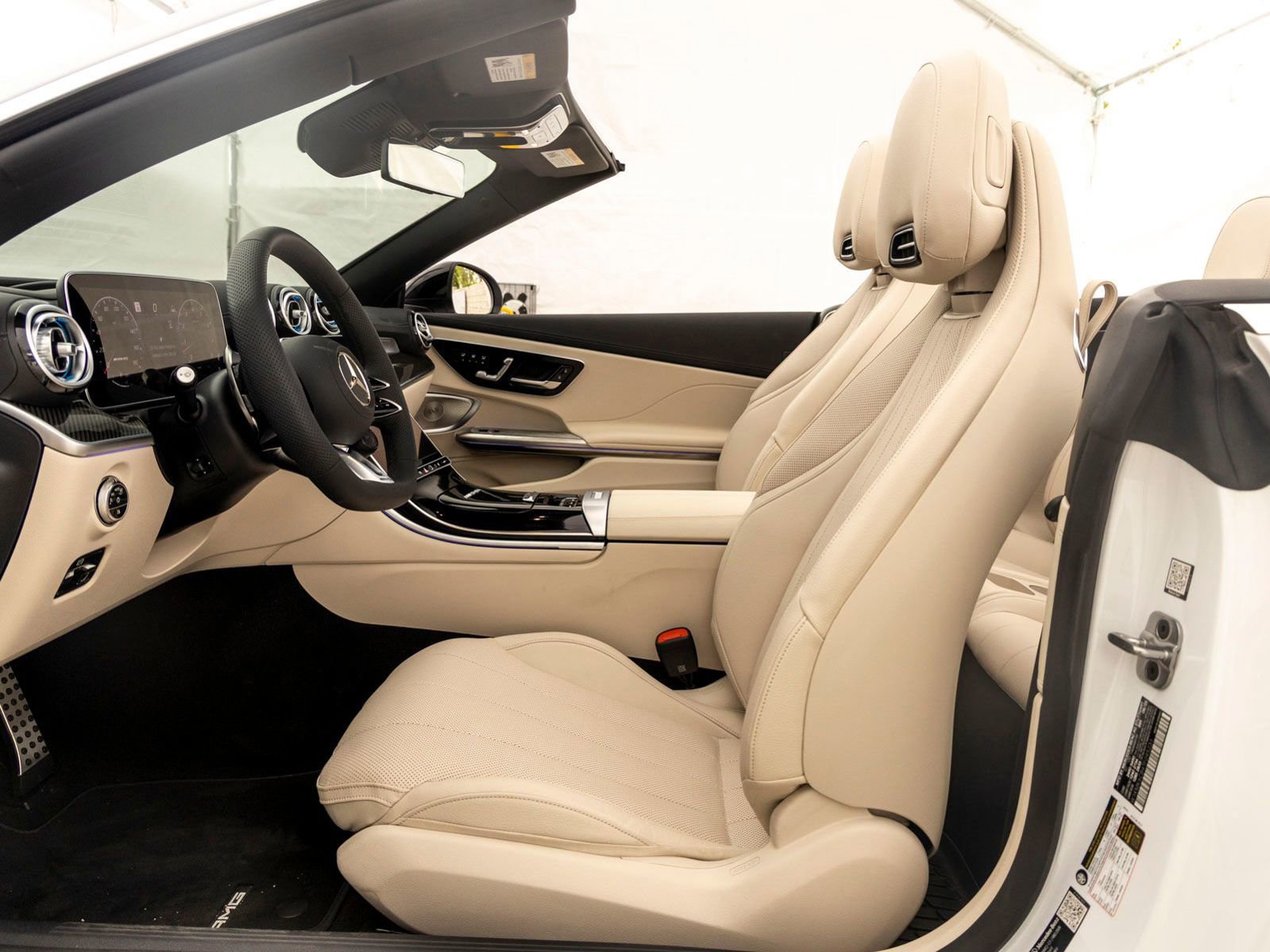 Used 2026 Mercedes-Benz CLE 53 AMG 4MATIC Cabriolet image 14