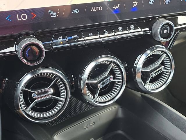 New 2025 Chevrolet Blazer EV LT AWD/4WD image 33