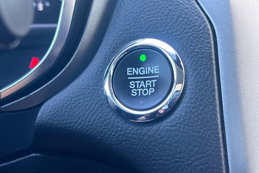 Used 2020 Ford Fusion SEL FWD image 23