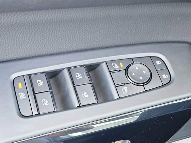 New 2026 Nissan Pathfinder SV w/ SV Premium Package FWD image 20
