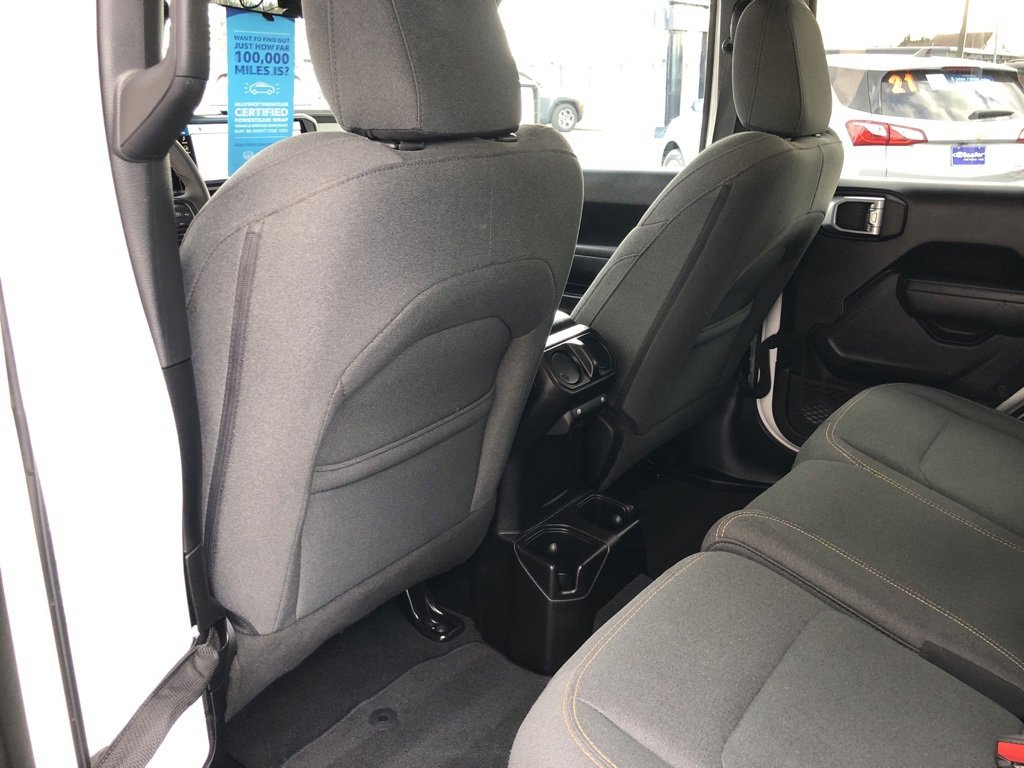 Used 2024 Jeep Wrangler Sport S image 33