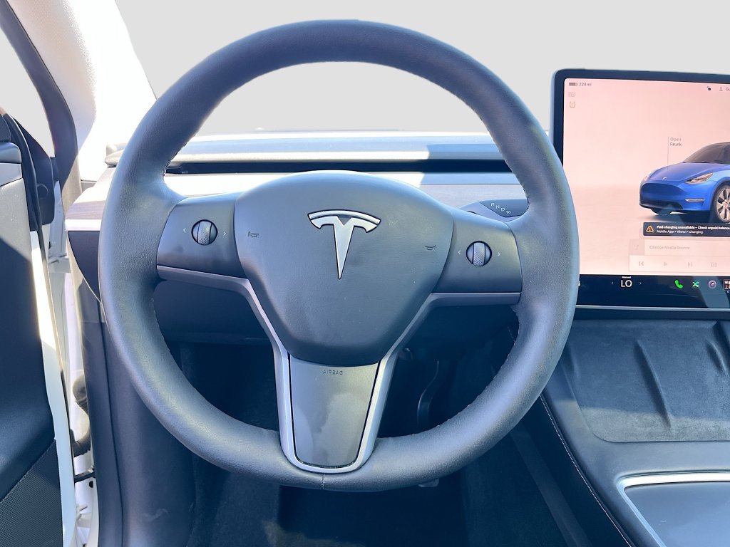 Used 2023 Tesla Model Y Long Range AWD/4WD image 10