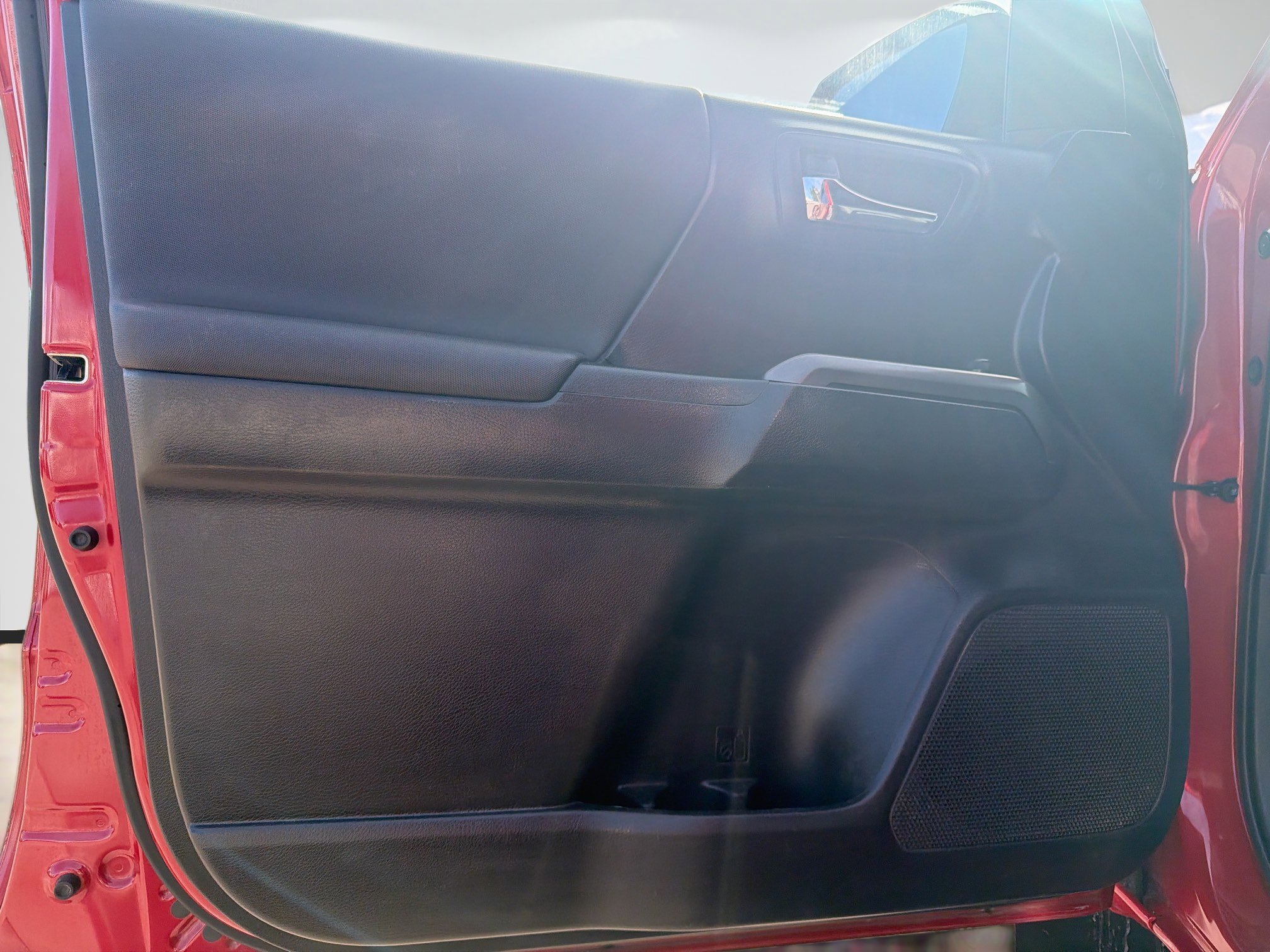 Used 2019 Toyota Tacoma Limited image 19