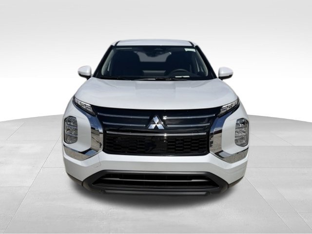 New 2026 Mitsubishi Outlander ES FWD image 8