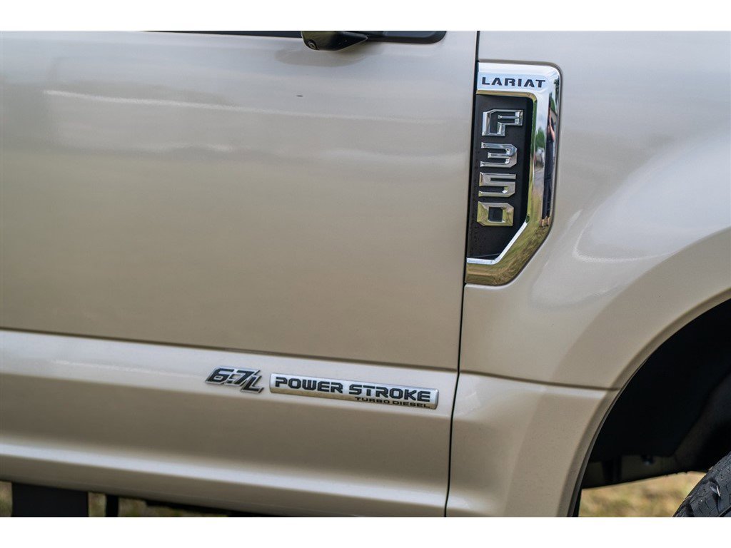 Used 2017 Ford F350 Lariat w/ Lariat Value Package AWD/4WD image 11