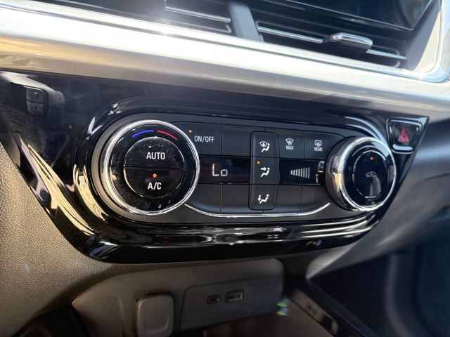 Used 2026 Chevrolet Trax LT FWD image 19